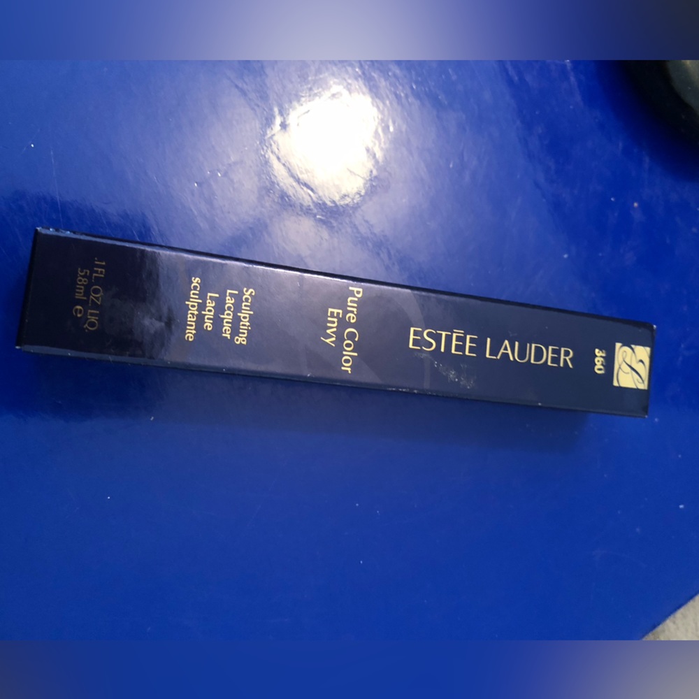 Estée Lauder pure envy colour sculpting lip lacquer